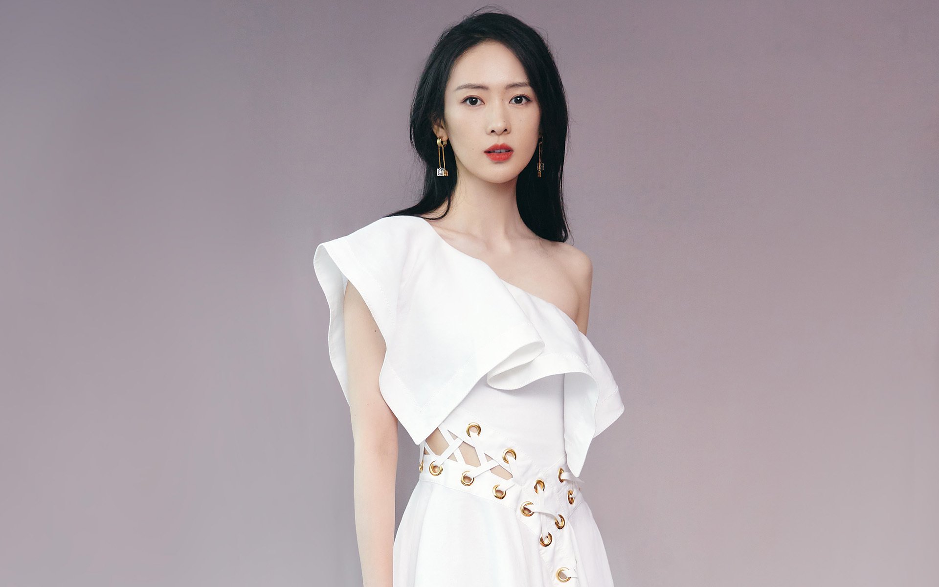 军训献血传言引关注 校方回应：献血与假期无关联，军训期间献血