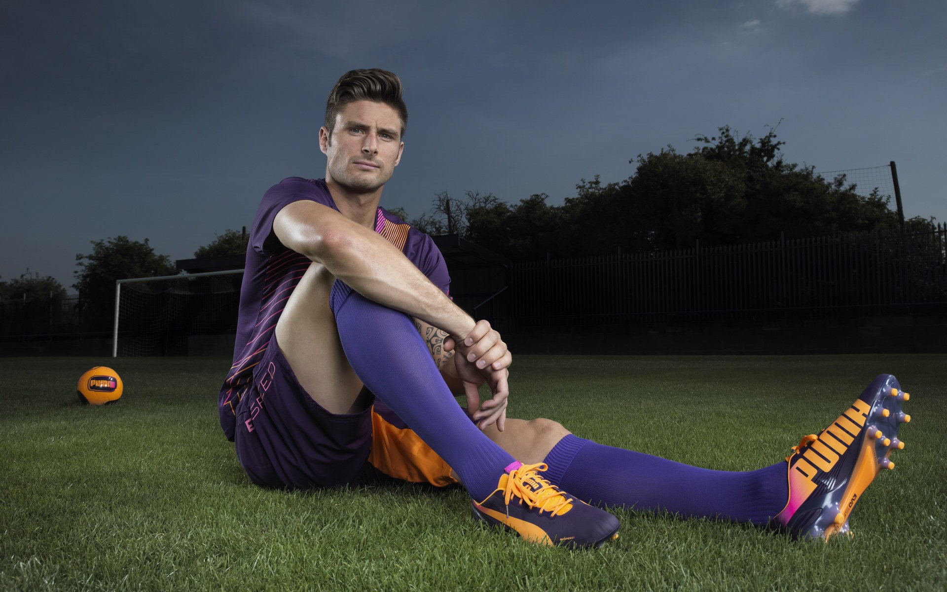 CBA“京沪大战”再升级 上海三分雨浇灭首钢最后反扑